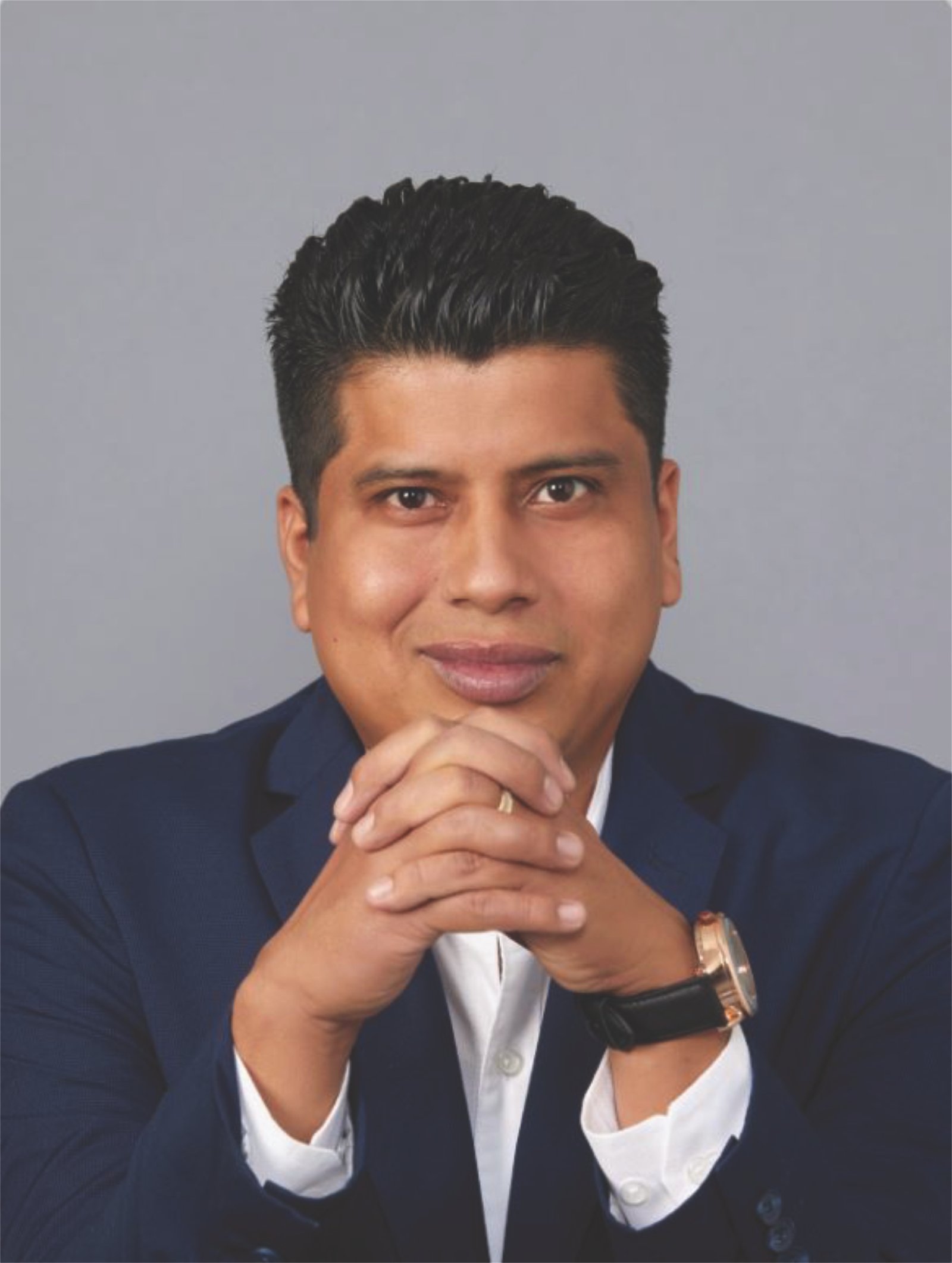 Foto del Licenciado Ruben Vela